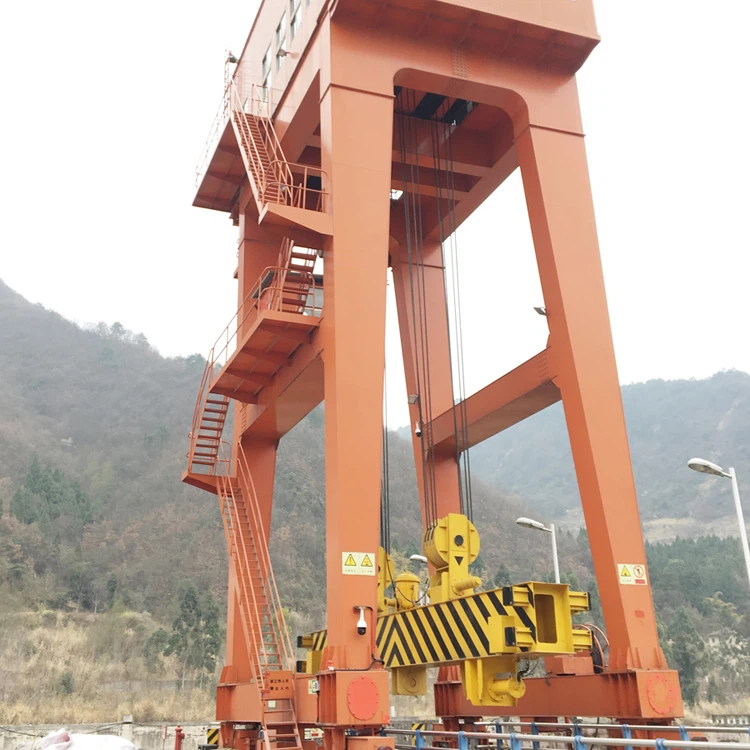 Bir tomonlama elektr stantsiyasining portalli krani